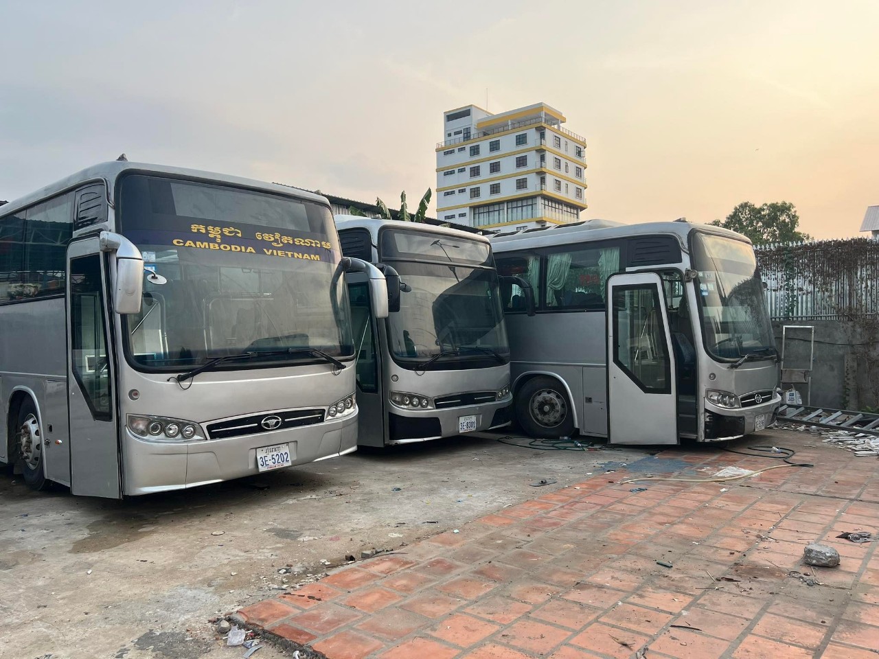 bus to cambodia - Thai Duong Limousine