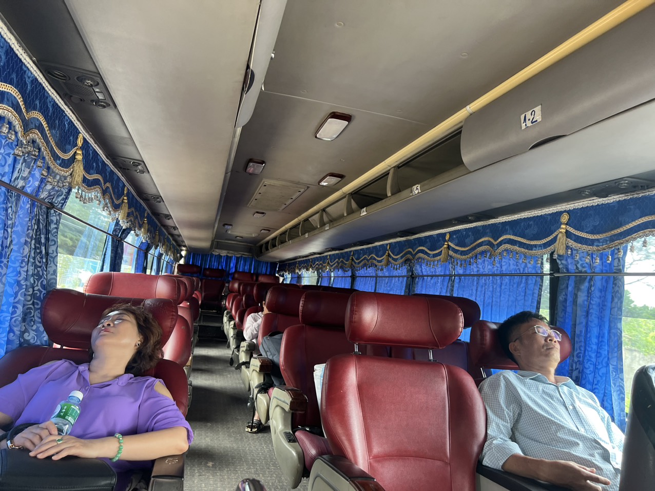 Open Bus From Phnom Penh To Saigon