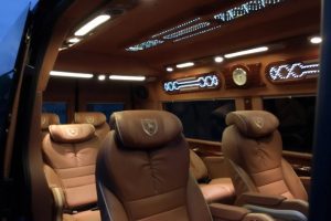 Xe Limousine 10 chỗ