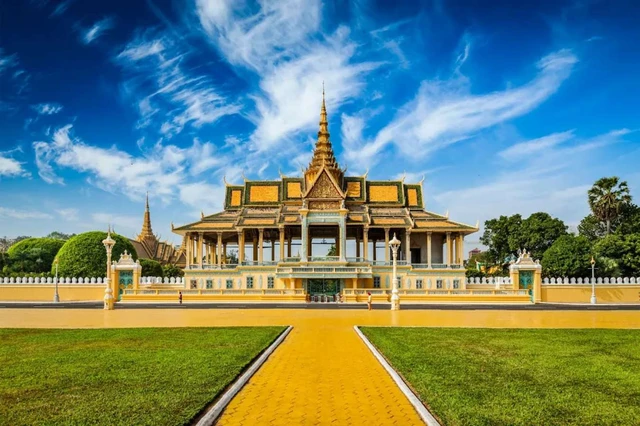 Gợi ý địa điểm du lịch độc đáo tại Phnom Penh, Campuchia- Ảnh 1. Gợi ý địa điểm du lịch độc đáo tại Phnom Penh, Campuchia- Ảnh 1.